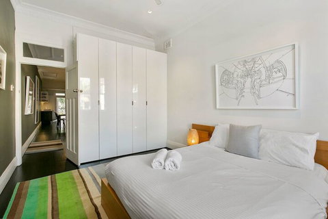 Jacques Avenue - New Castle Holiday 2