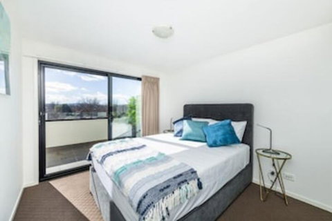 Accommodate Canberra - Century - New Castle Holiday 7
