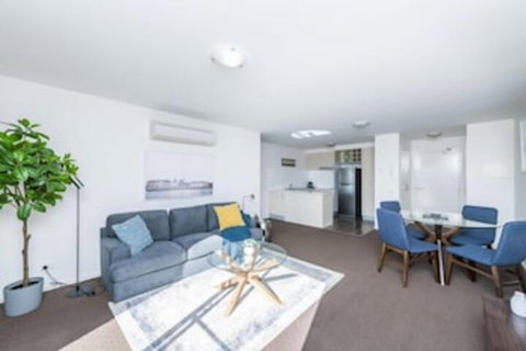 Accommodate Canberra - Century - New Castle Holiday 4