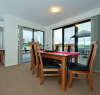 Accommodate Canberra - Century - New Castle Holiday