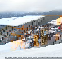 Frueauf Village - New Castle Holiday