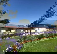 Coro Club Motel - New Castle Holiday