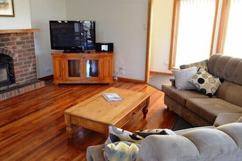 Freycinet Sands - New Castle Holiday 2