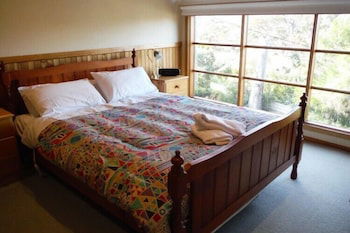 81 On Freycinet - New Castle Holiday 1