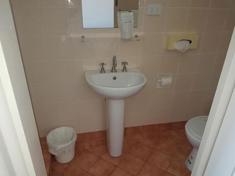 Gateshead Tavern Motel - New Castle Holiday 5