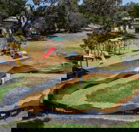 Victor Harbor Holiday  Cabin Park - New Castle Holiday