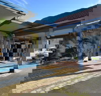 Ship Inn Motel - New Castle Holiday