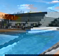 Aaok Moondarra Accommodation Village - New Castle Holiday