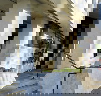 381 Cremorne - New Castle Holiday