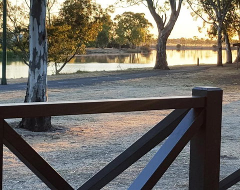 Horsham Riverside Caravan Park - New Castle Holiday 6