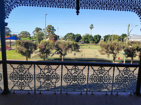 Bourke Apartments - New Castle Holiday 5