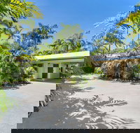 Kewarra Beach Retreat 2 - New Castle Holiday