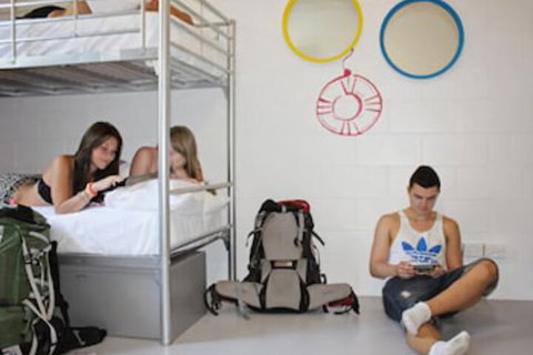 Port Douglas Backpackers - New Castle Holiday 6