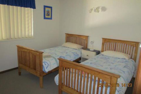 Anchor In - New Castle Holiday 5