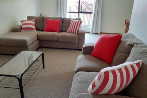 Anchor In - New Castle Holiday 1