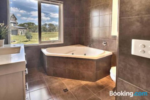 Alpine Edge - New Castle Holiday 4