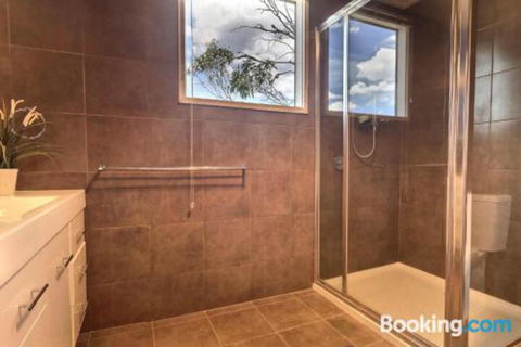 Alpine Edge - New Castle Holiday 7