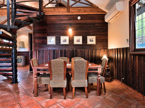 Oak Tree Barn Bridgetown - New Castle Holiday 1