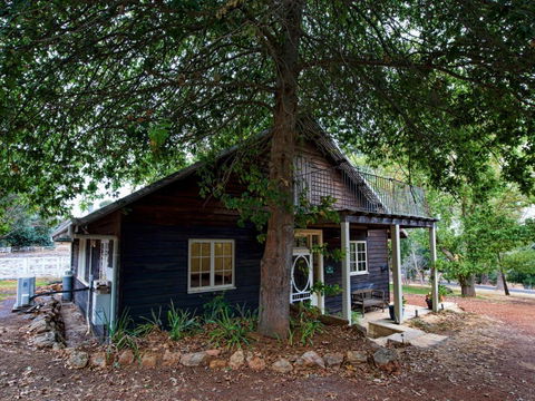 Oak Tree Barn Bridgetown - New Castle Holiday 2