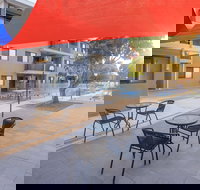 Batavia Apartment - New Castle Holiday