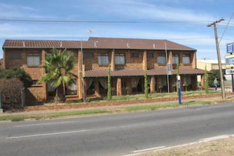 Pooraka Motor Inn - New Castle Holiday 1