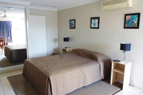 The Gallery Motor Inn - New Castle Holiday 2