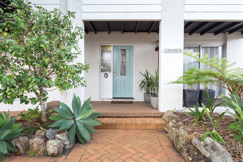 Surf Side Retreat - New Castle Holiday 3