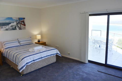 Seascape On Hill Street - New Castle Holiday 5