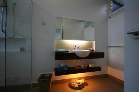 Hove To B & B - New Castle Holiday 6