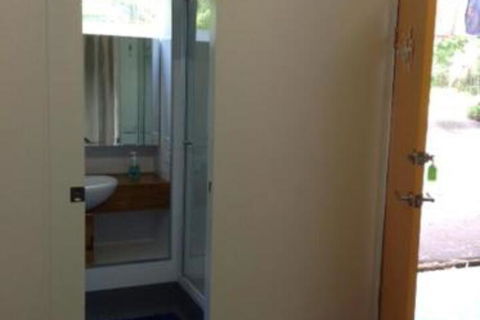 Hove To B & B - New Castle Holiday 2