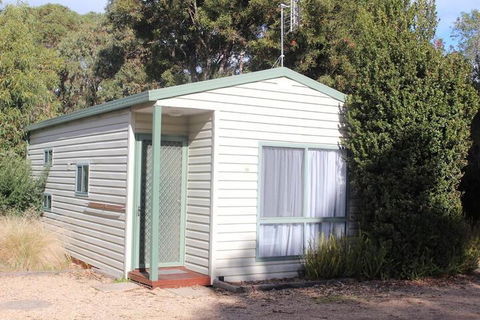 The Lakes Beachfront Holiday Park - New Castle Holiday 6