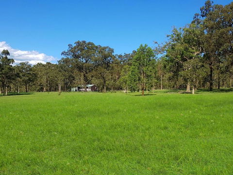 Wallaby Cottage Cute Accom In Bushland Setting - New Castle Holiday 1