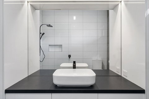 Benson House & Benson Lodge - New Castle Holiday 3