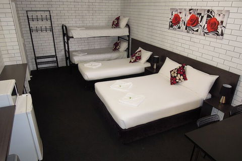 Jackaroo Apartments - New Castle Holiday 1