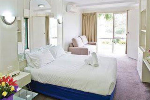 Nepean Country Club & Day Spa - New Castle Holiday 0