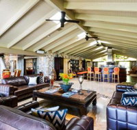 Trinity Beach Palace - New Castle Holiday