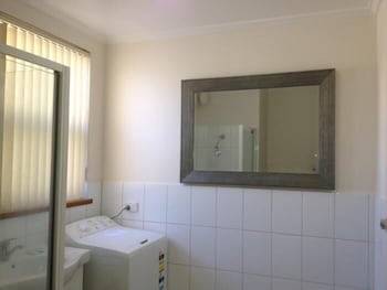 Longbeach Apartments Coffin Bay - New Castle Holiday 2
