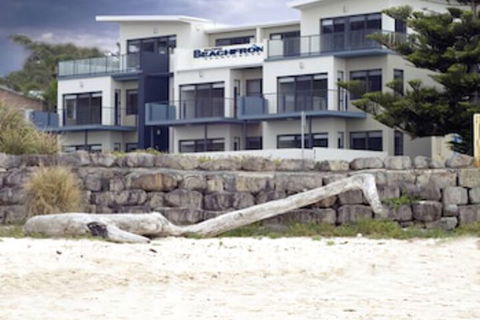 Mollymook Beachfront Executive Apartment - New Castle Holiday 7