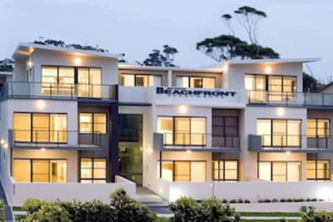 Mollymook Beachfront Executive Apartment - New Castle Holiday 4