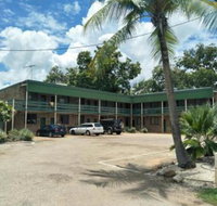 Palm Court Backpackers - New Castle Holiday