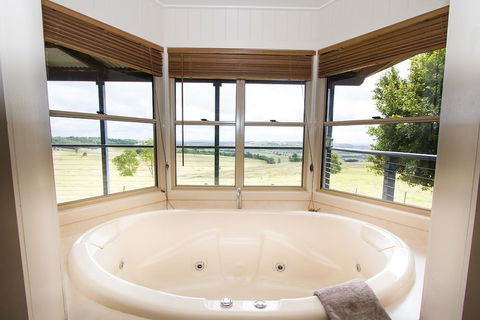 Hillview Cottages - New Castle Holiday 6