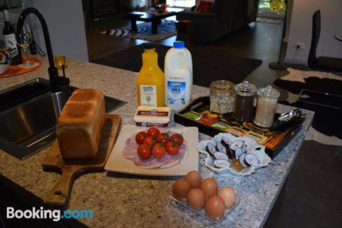 Whispers At Cedar Grove - New Castle Holiday 4