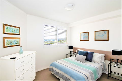 Indigo Blue Beachfront Apartments - New Castle Holiday 6