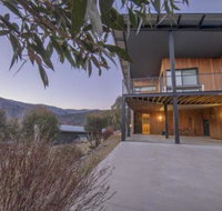 Studio 13 - New Castle Holiday