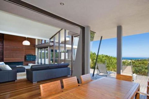 3 Kiamba Court - New Castle Holiday 6