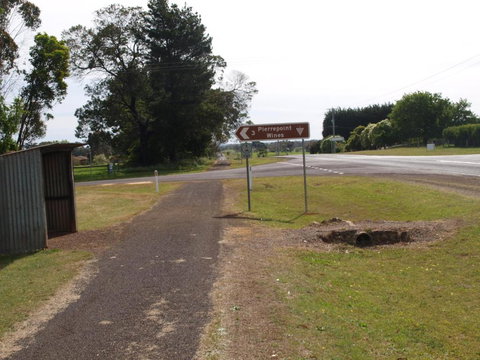 Pierrepoint Accommodation - New Castle Holiday 2