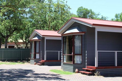 Adelaide Caravan Park - New Castle Holiday 5