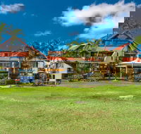 Byron Bay Beachfront Apartments - New Castle Holiday