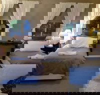 Waterview Gardens BB - New Castle Holiday