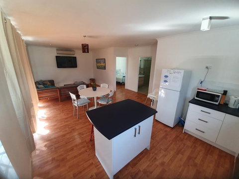 Lil House - New Castle Holiday 6